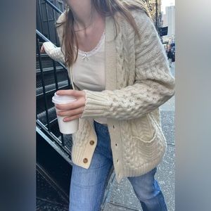 Brandy Melville EVA HEAVY WOOL CABLE KNIT CARDIGAN, size s